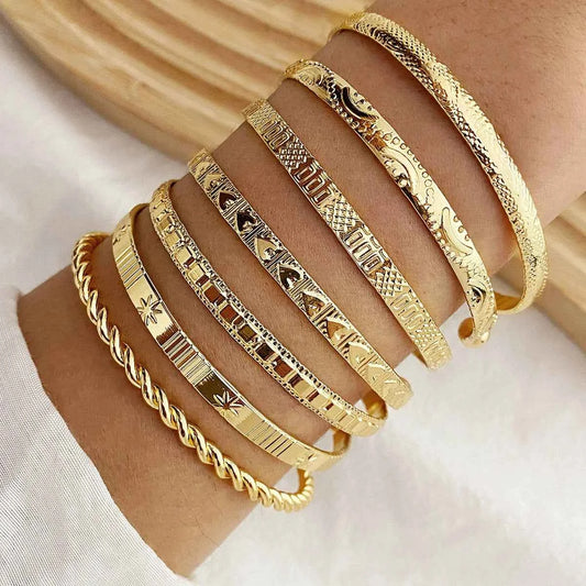 7 Pcs Punk Goth Open Bangle Set | Gold Color Heart Print Streetwear Bracelets