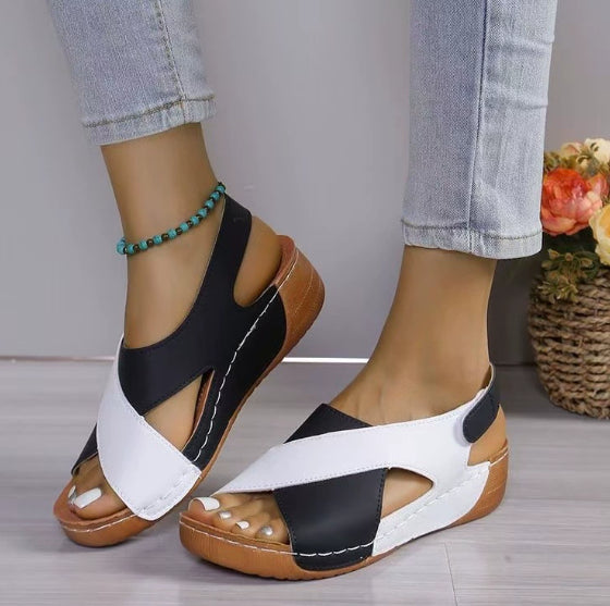 Women's Colorblock Wedge Sandals - Platform Roman Summer Shoes