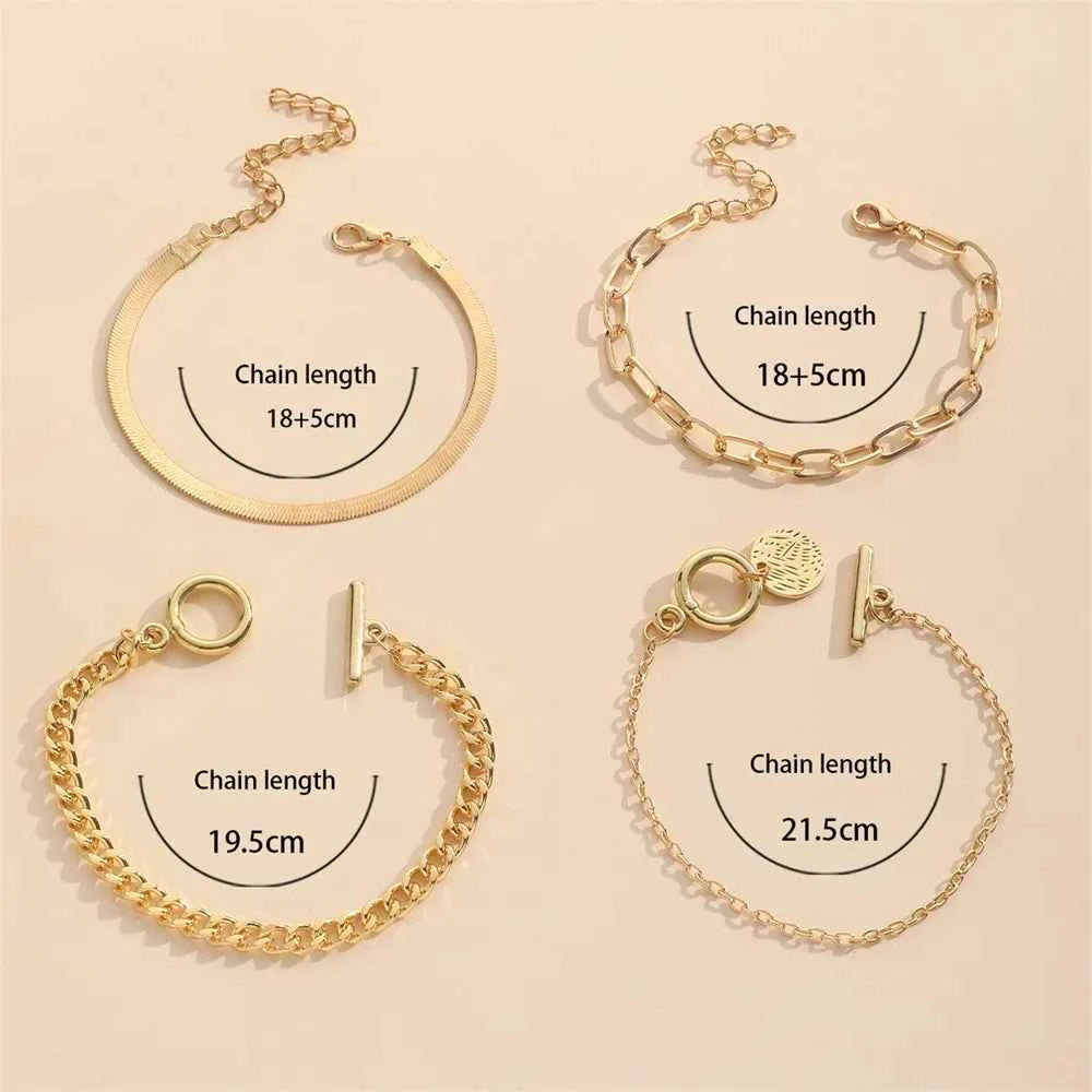 Set de 4 Pulseras de Eslabones y Cadena de Hueso de Serpiente en Tono Dorado – Estilo Minimalista y Versátil
