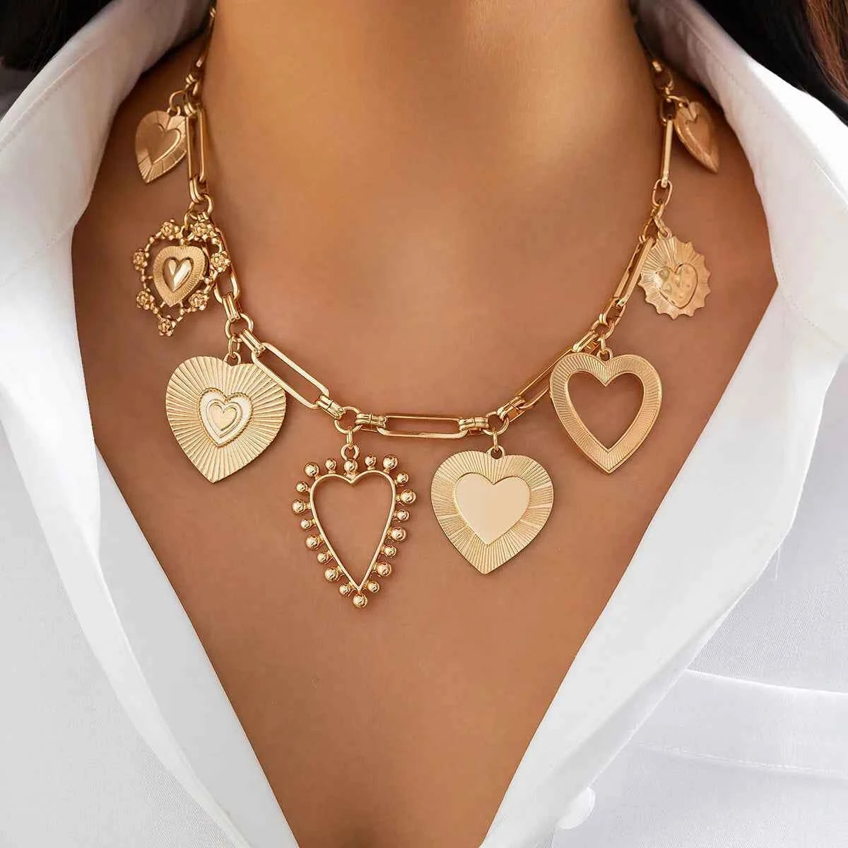 Vintage Gold Color Chunky Heart Charm Choker Necklace | Link Chain Party Jewelry Gift for Women