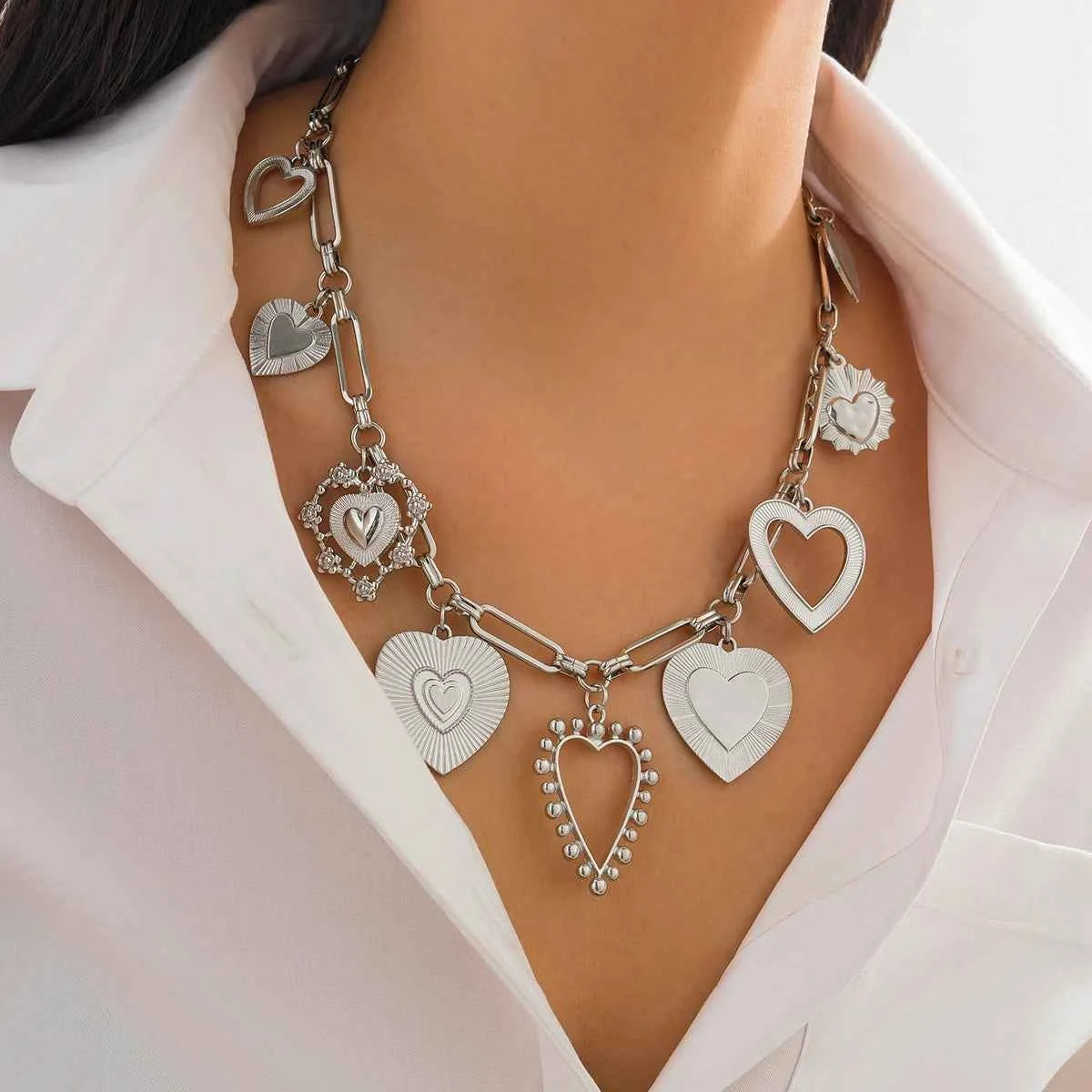 Vintage Gold Color Chunky Heart Charm Choker Necklace | Link Chain Party Jewelry Gift for Women