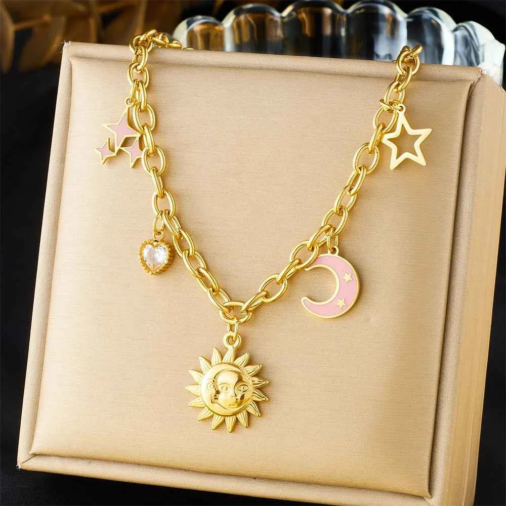 Starfish and Moon Necklace - Gold Stainless Steel