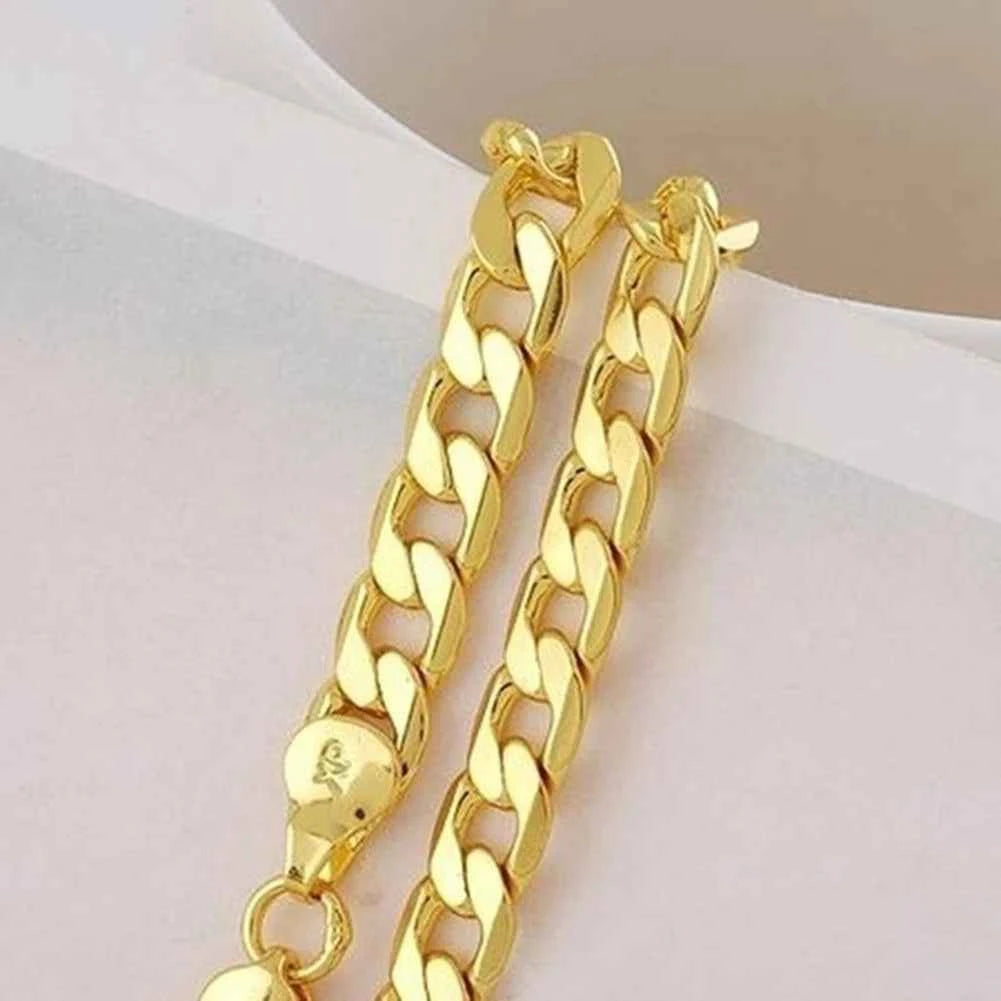 Classic Cuban Chain Necklace – Solid 18K Gold Plated for Men & Women (Timeless Luxury, Custom Lengths)