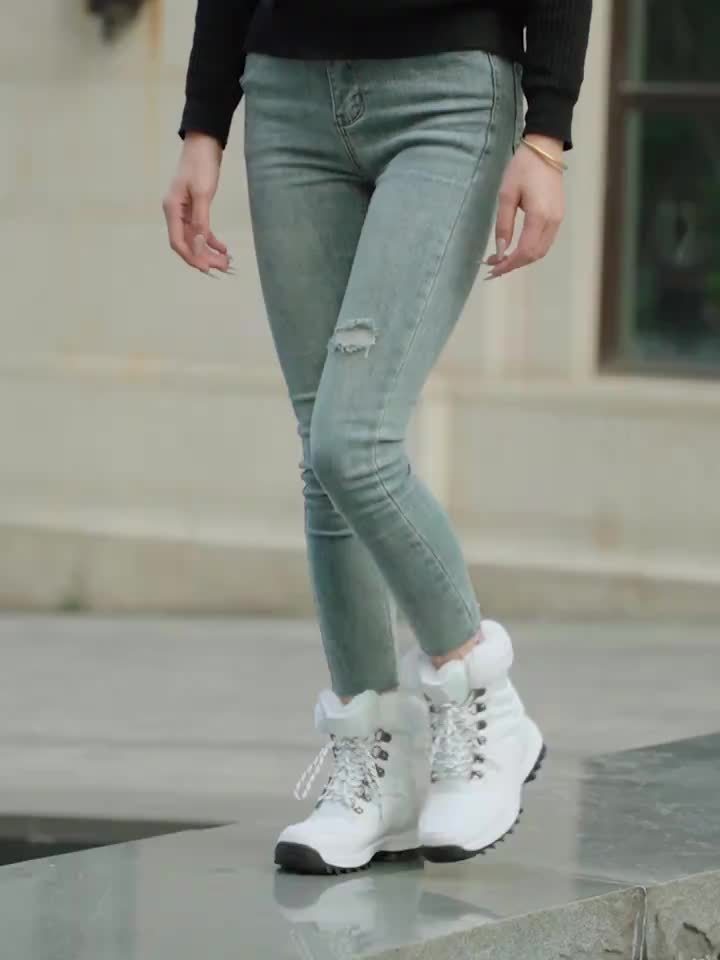 Women's Mid-Calf Snow Boots - Faux Fur Lined Winter Boots